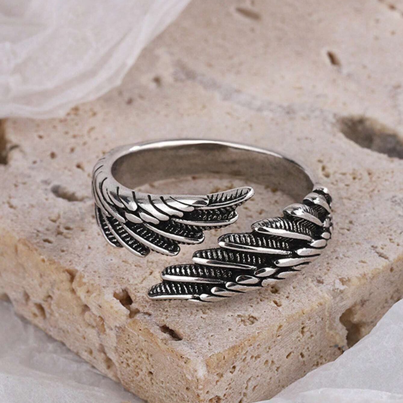 Retro Distressed Alloy Feather Ring